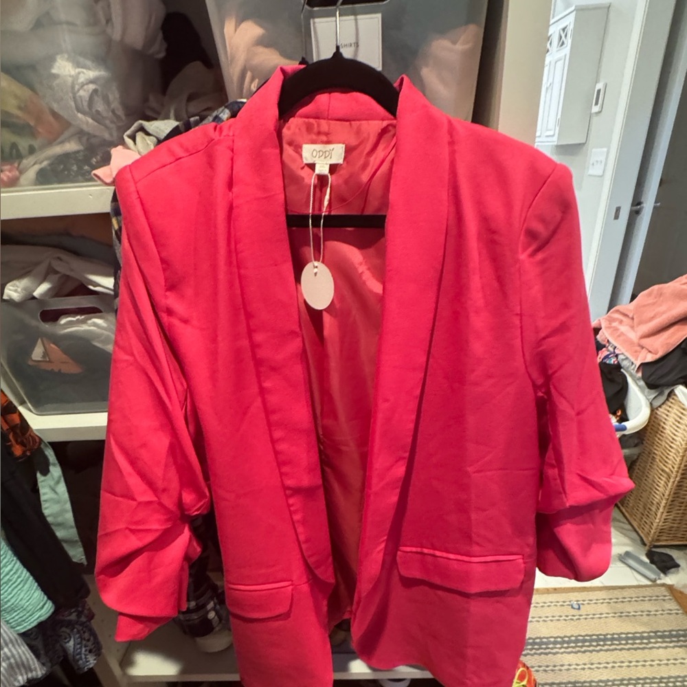 ODDY Pink Blazer with Ruched Sleeves